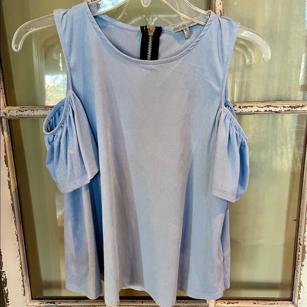 Charley’s Russe Adult Small cold shoulder top